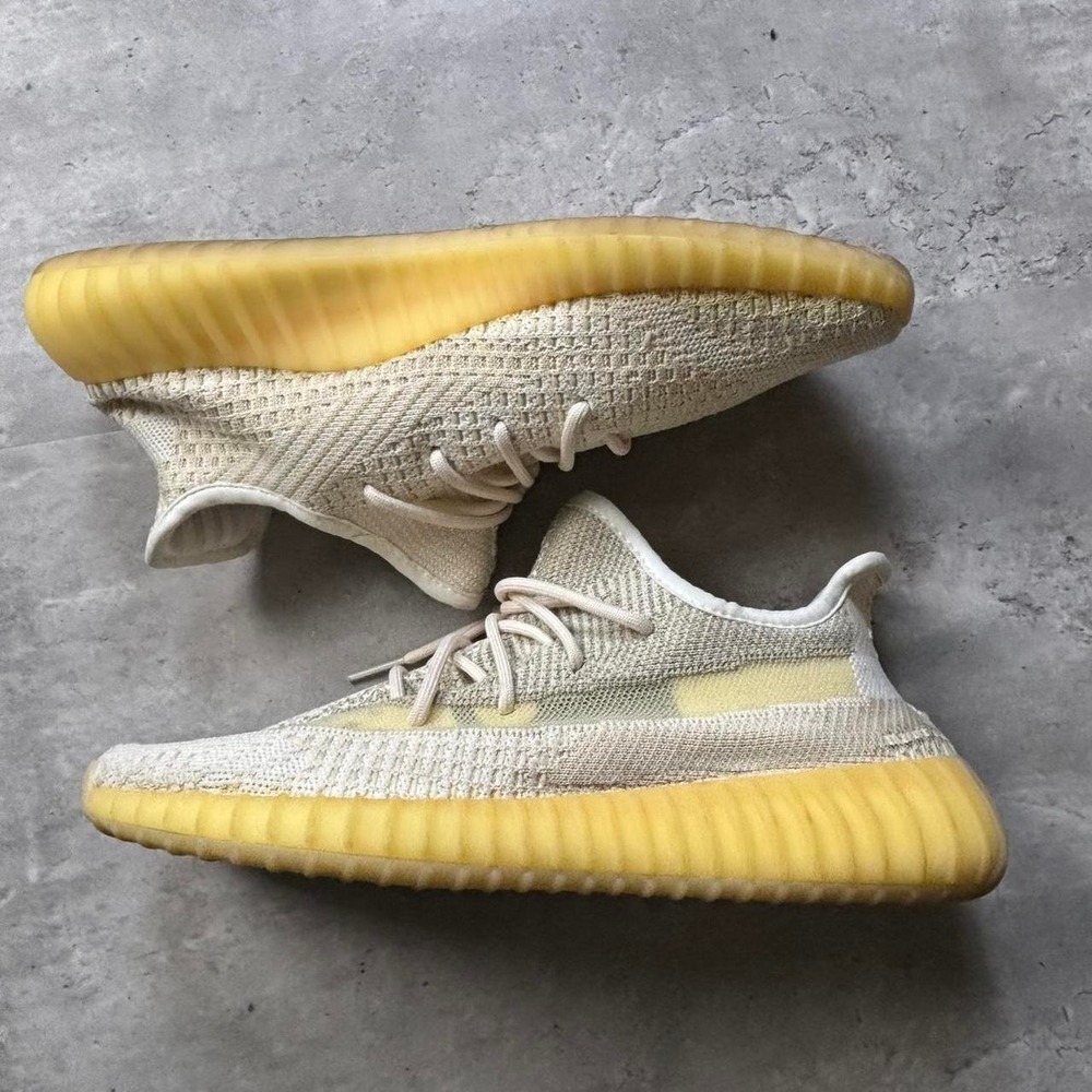 Adidas Yeezy 350 V2 Trainers Men 9.5 Cream Yellow Primeknit Low Top Sneaker